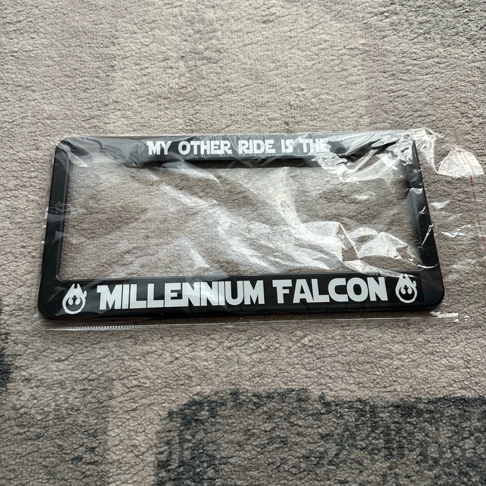 Millennium Falcon License Plate Frame